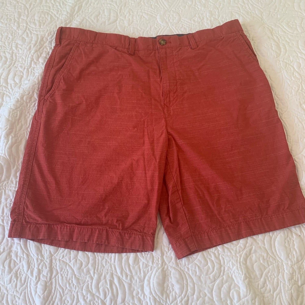 Tommy Hilfiger Men's Red Flat Front Shorts Size 40 Pre-Owned EUC.